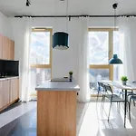 Patriotów 303 Apartamento *