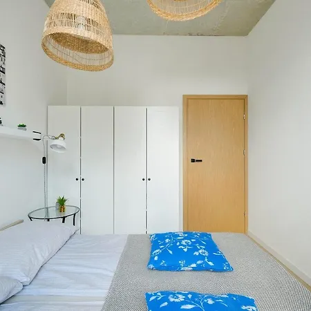 Apartment Patriotow 303 Warsaw
