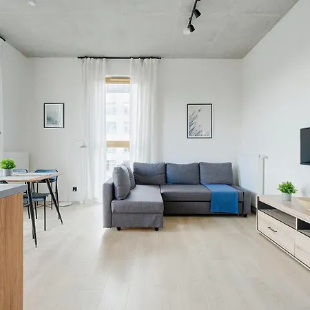 Patriotow 303 * Warszawa