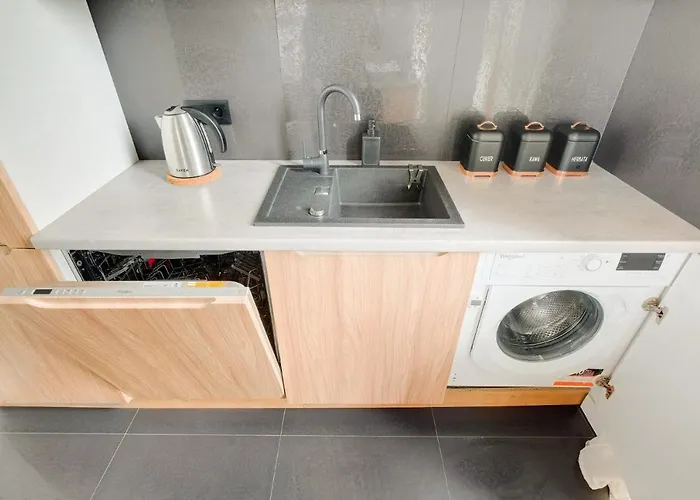 Apartament Patriotów 303 *